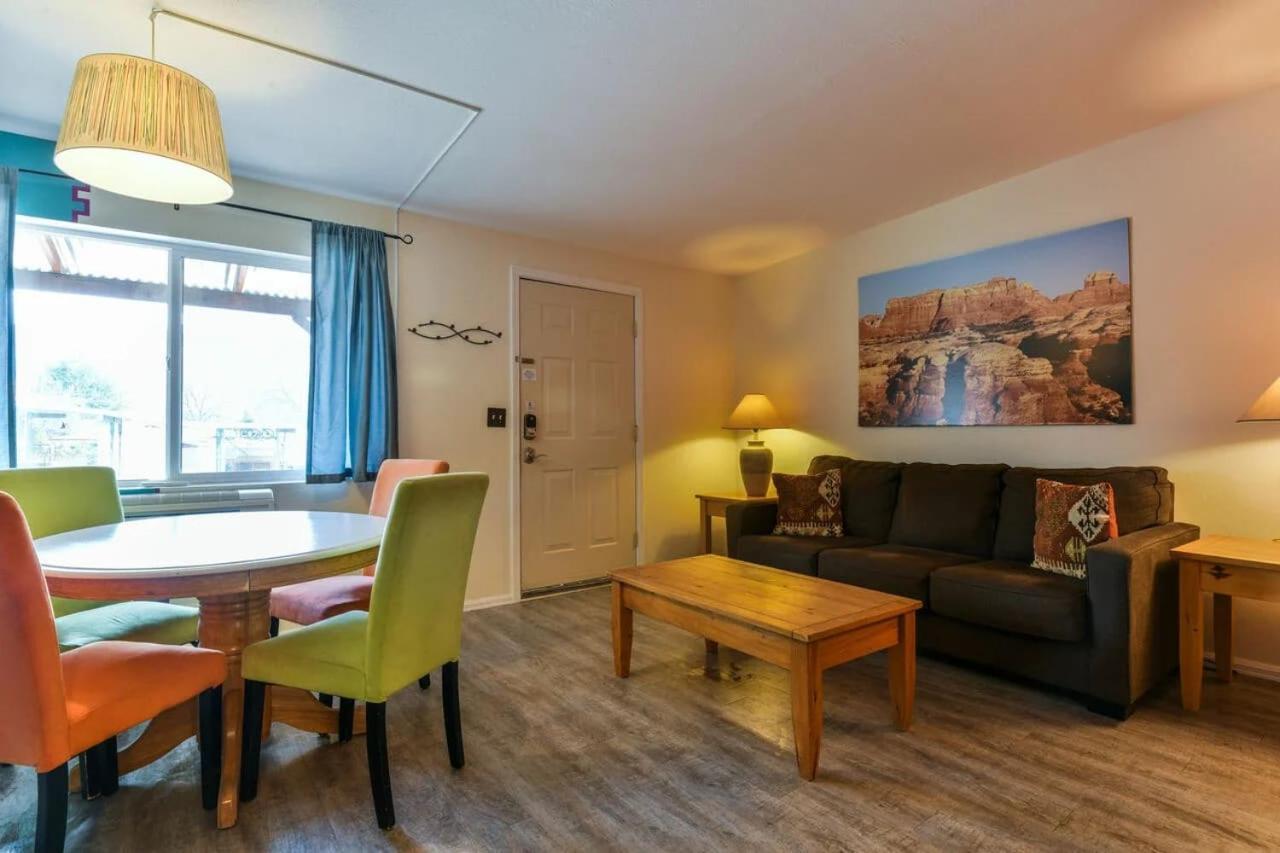 Charming 2 Bedroom Near Downtown - Rose Tree 1 Moab Kültér fotó