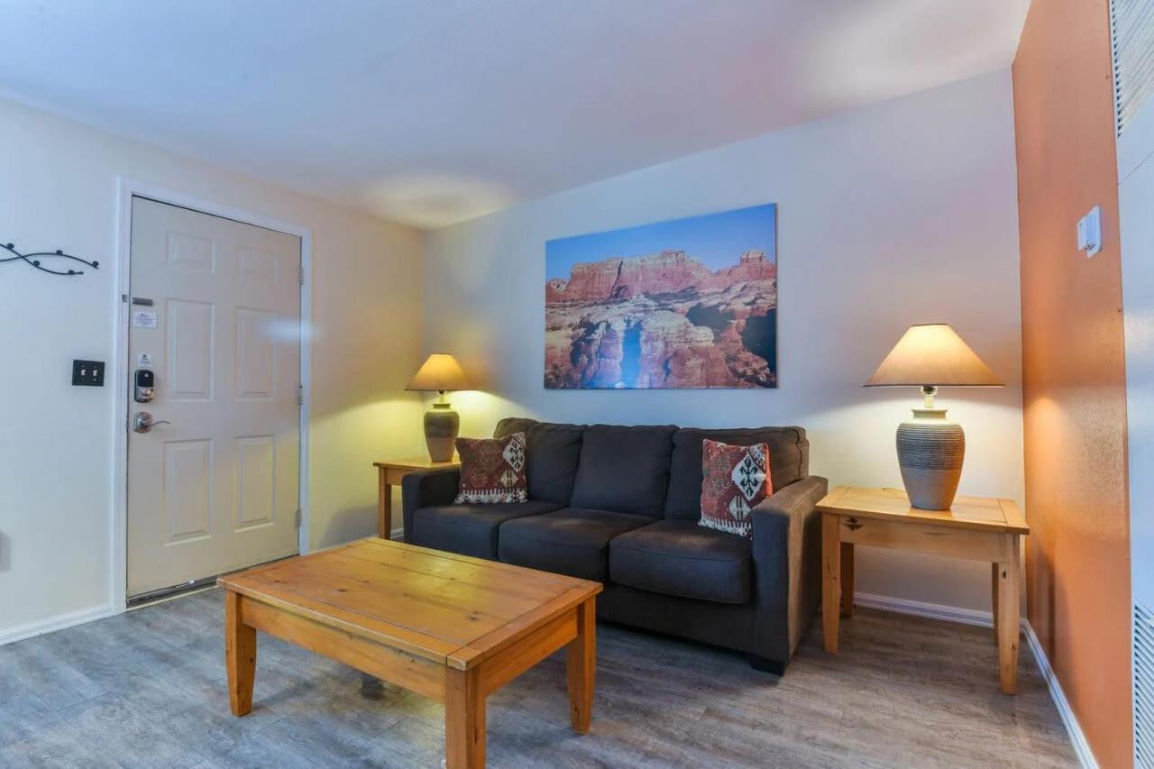Charming 2 Bedroom Near Downtown - Rose Tree 1 Moab Kültér fotó